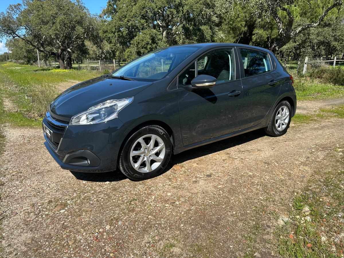 peugeot-208-1-2-vti-2017-gasolina-1199cc