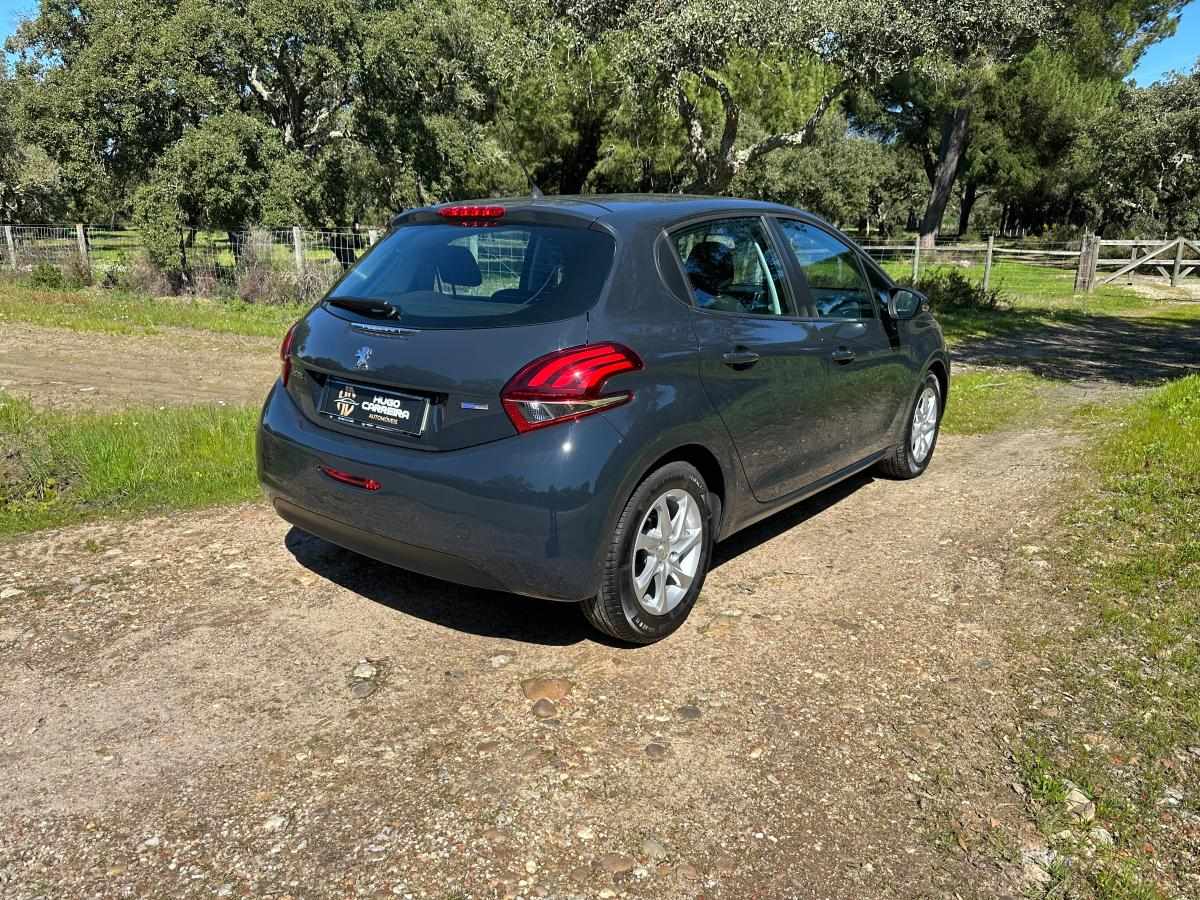 peugeot-208-1-2-vti-2017-gasolina-1199cc