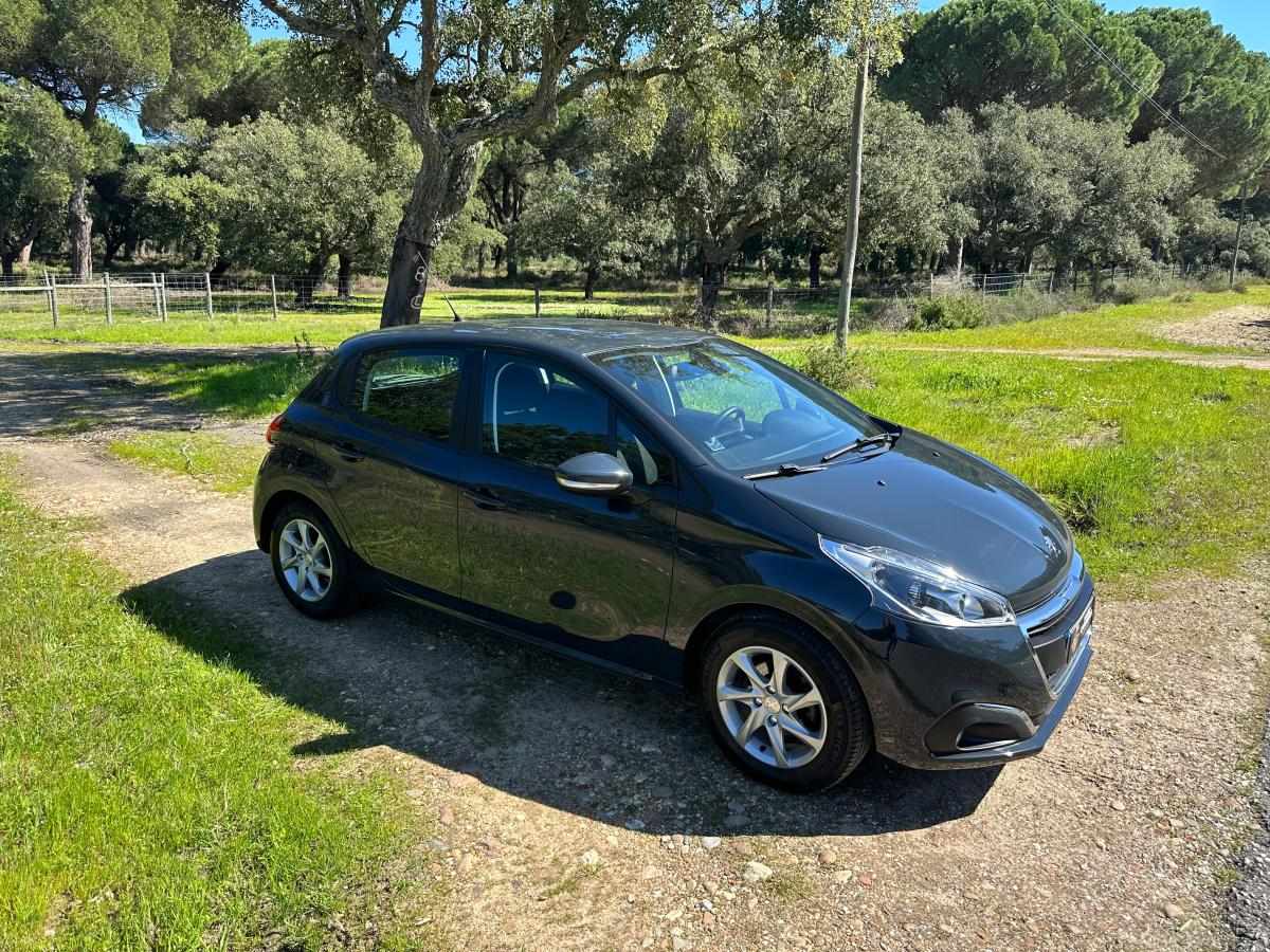 peugeot-208-1-2-vti-2017-gasolina-1199cc
