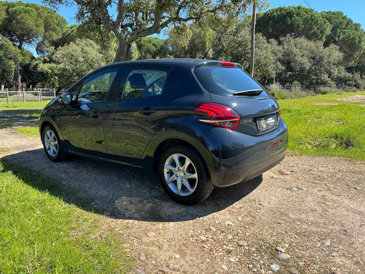 peugeot-208-1-2-vti-2017-gasolina-1199cc