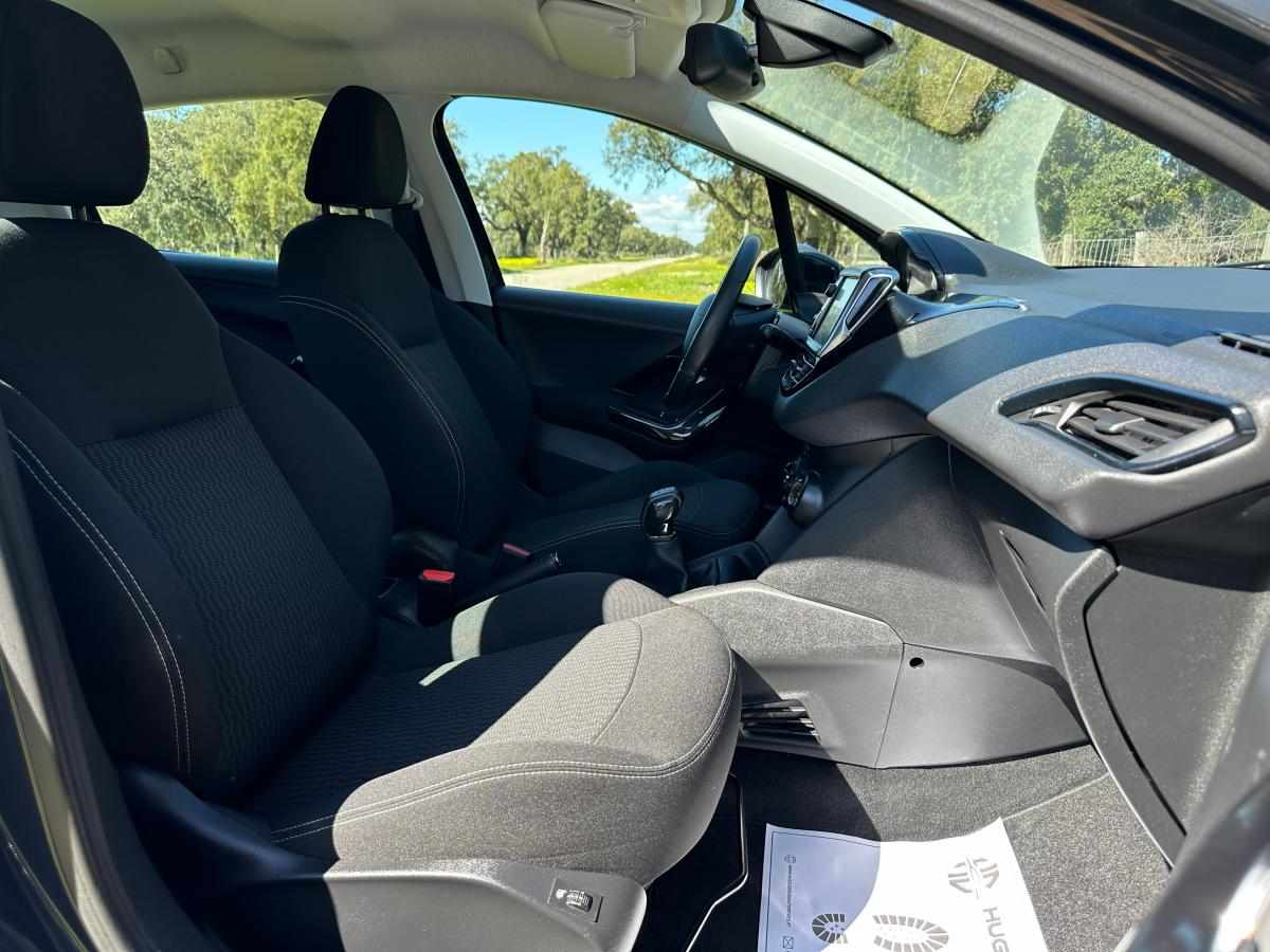 peugeot-208-1-2-vti-2017-gasolina-1199cc