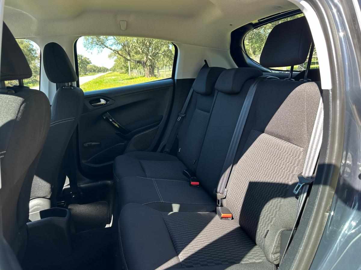 peugeot-208-1-2-vti-2017-gasolina-1199cc