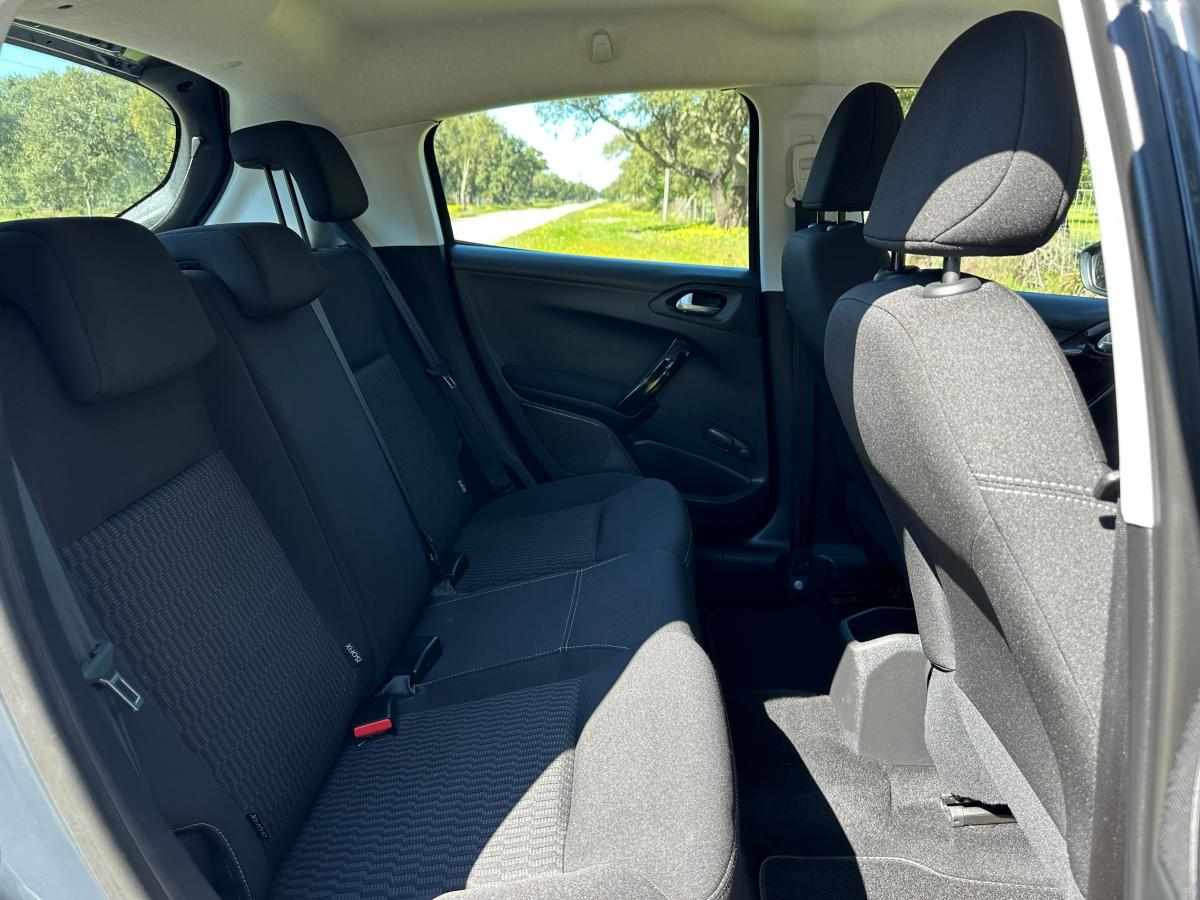 peugeot-208-1-2-vti-2017-gasolina-1199cc