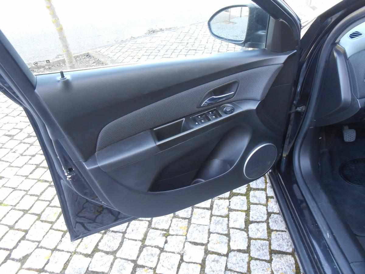 chevrolet-cruze-1-6-2012-gasolina-1598cc