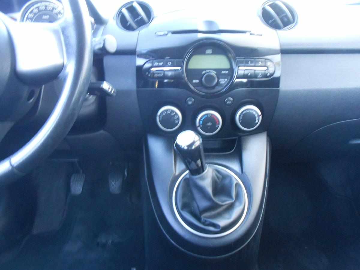 mazda-2-1-3-2011-gasolina-1349cc