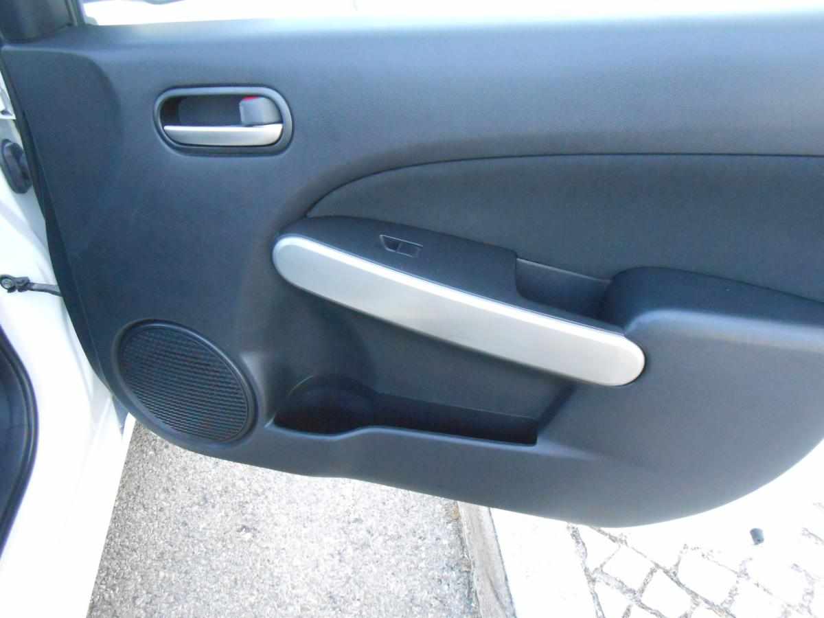 mazda-2-1-3-2011-gasolina-1349cc