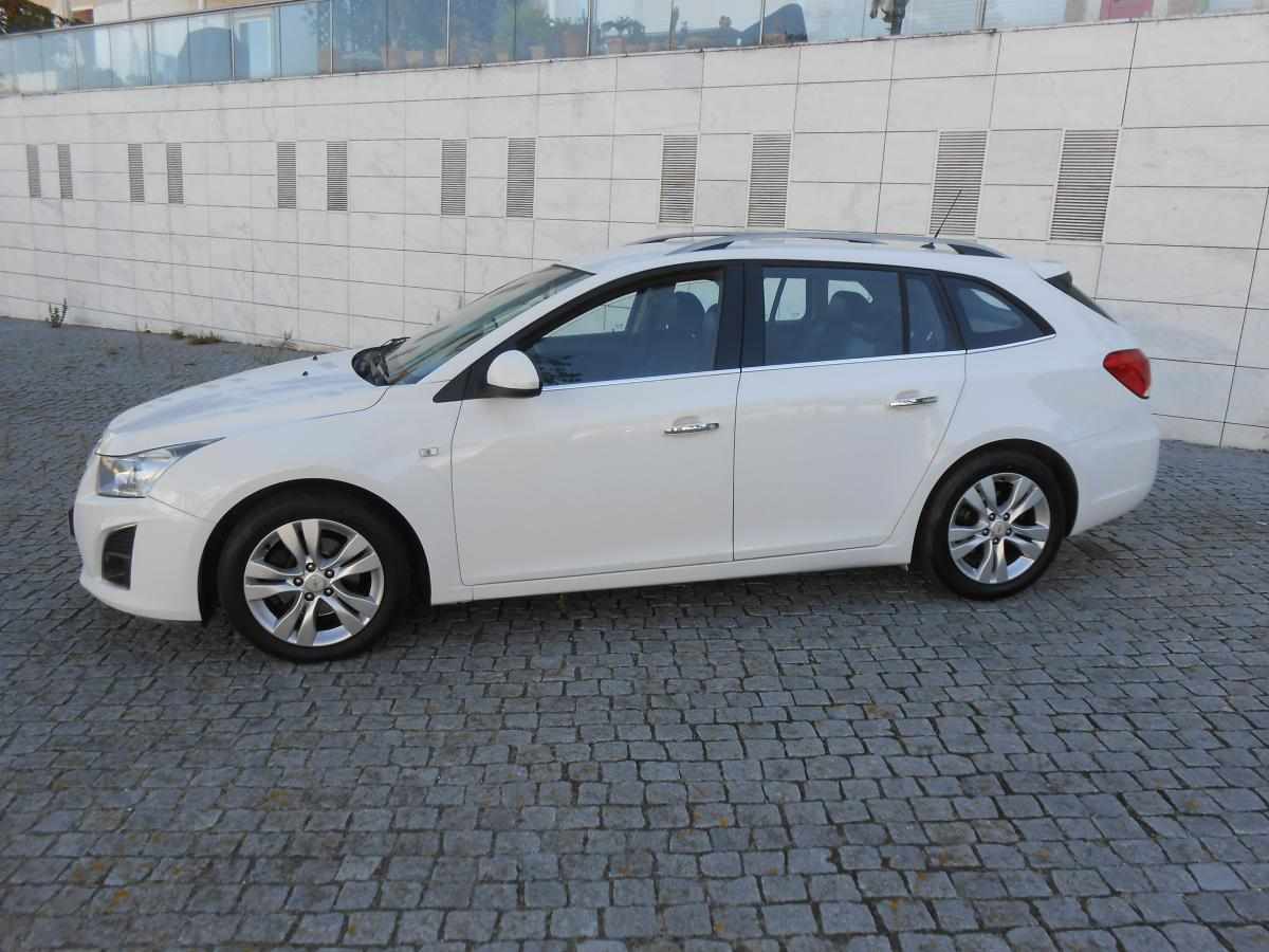 chevrolet-cruze-1-7-td-vcdi-awd-2013-diesel-1686cc