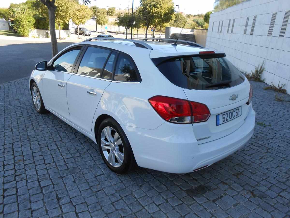 chevrolet-cruze-1-7-td-vcdi-awd-2013-diesel-1686cc