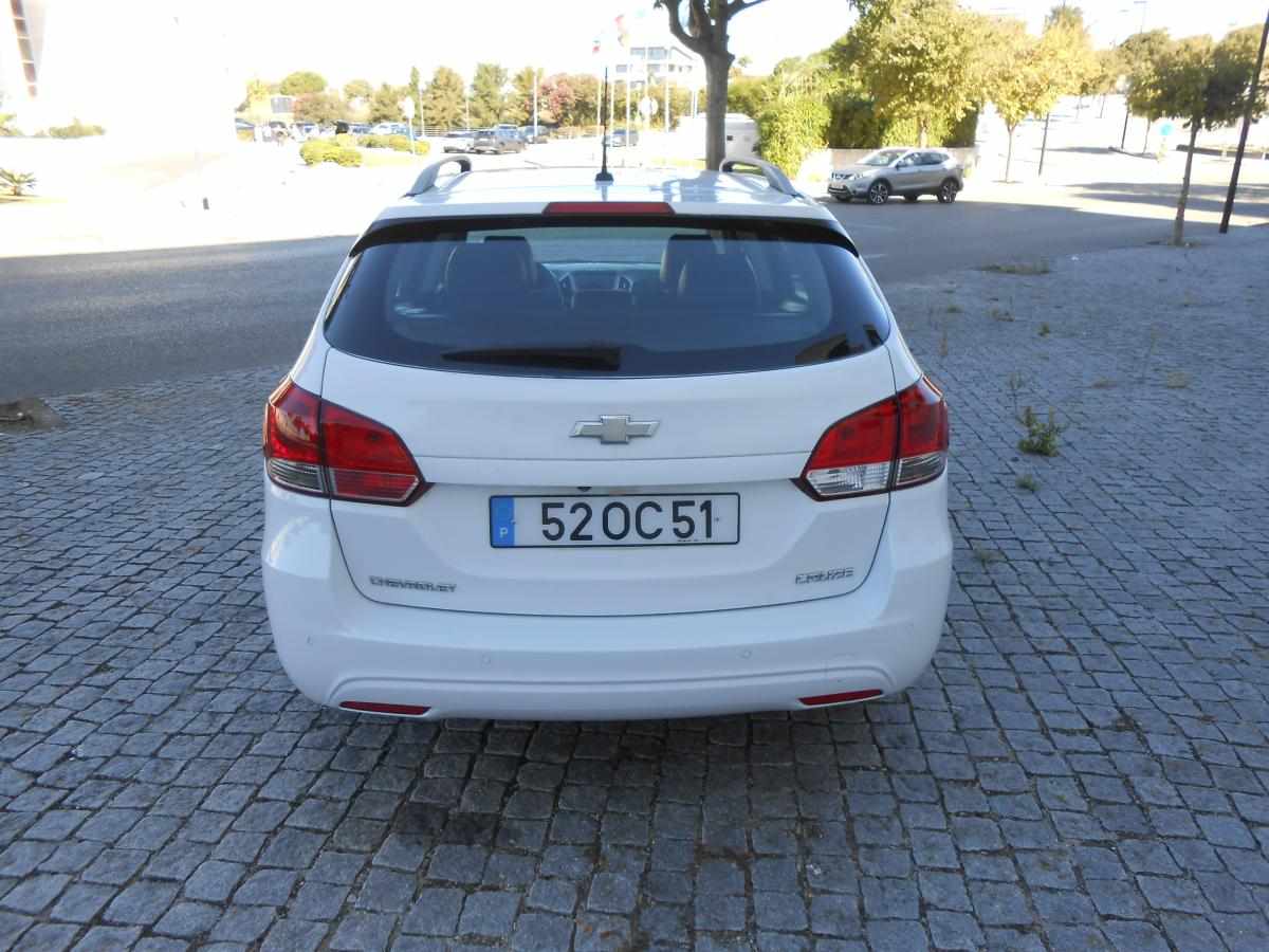 chevrolet-cruze-1-7-td-vcdi-awd-2013-diesel-1686cc