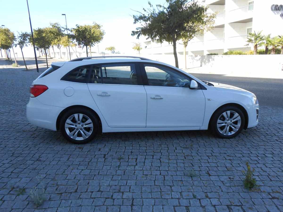 chevrolet-cruze-1-7-td-vcdi-awd-2013-diesel-1686cc
