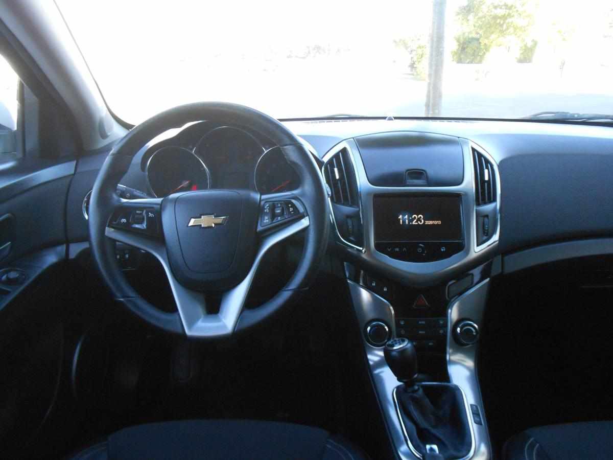 chevrolet-cruze-1-7-td-vcdi-awd-2013-diesel-1686cc