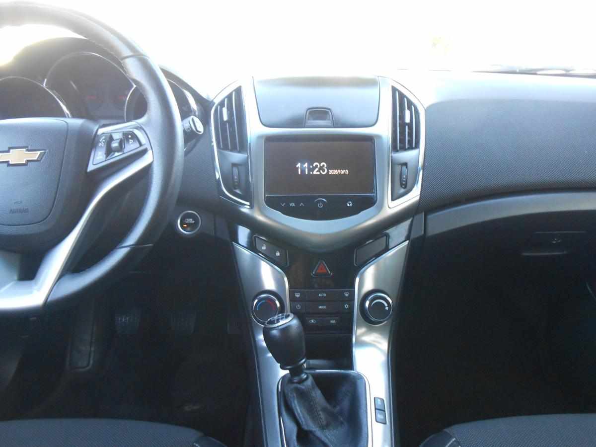 chevrolet-cruze-1-7-td-vcdi-awd-2013-diesel-1686cc