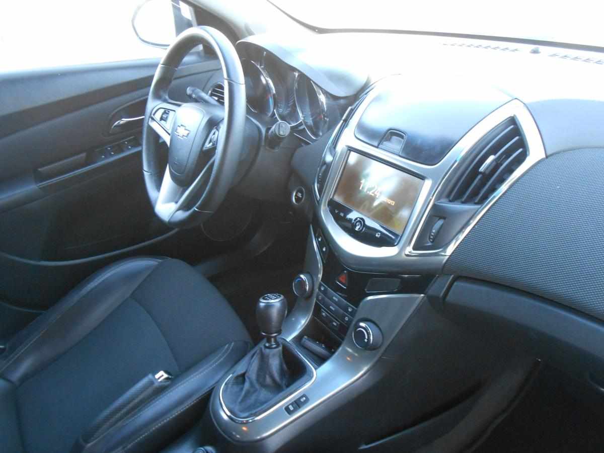chevrolet-cruze-1-7-td-vcdi-awd-2013-diesel-1686cc