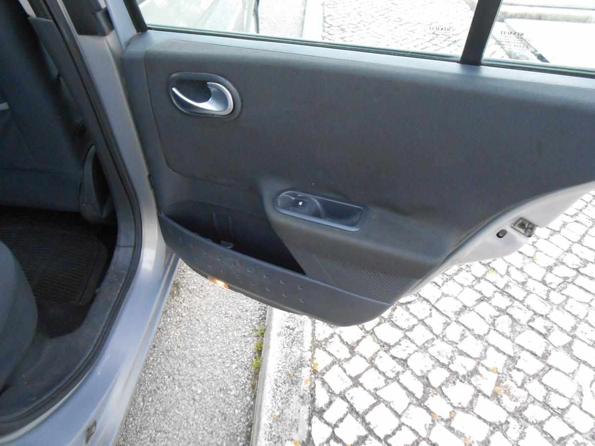 renault-megane-1-5-dci-2004-diesel-1461cc