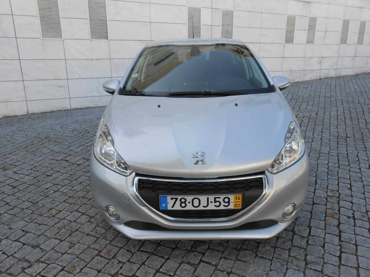 peugeot-208-1-4-hdi-2014-diesel-1398cc