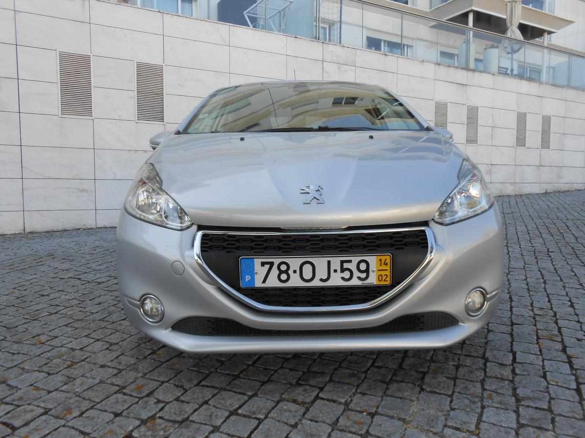 peugeot-208-1-4-hdi-2014-diesel-1398cc