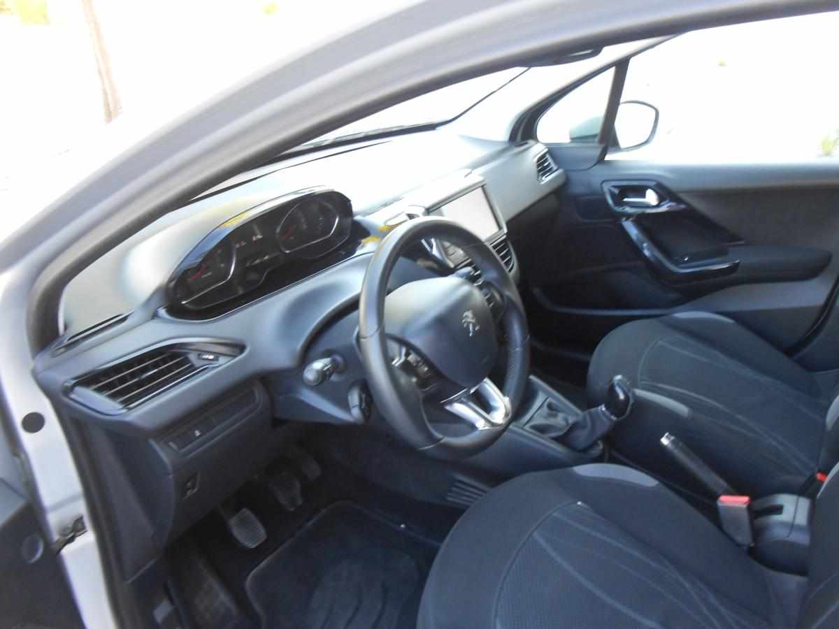 peugeot-208-1-4-hdi-2014-diesel-1398cc