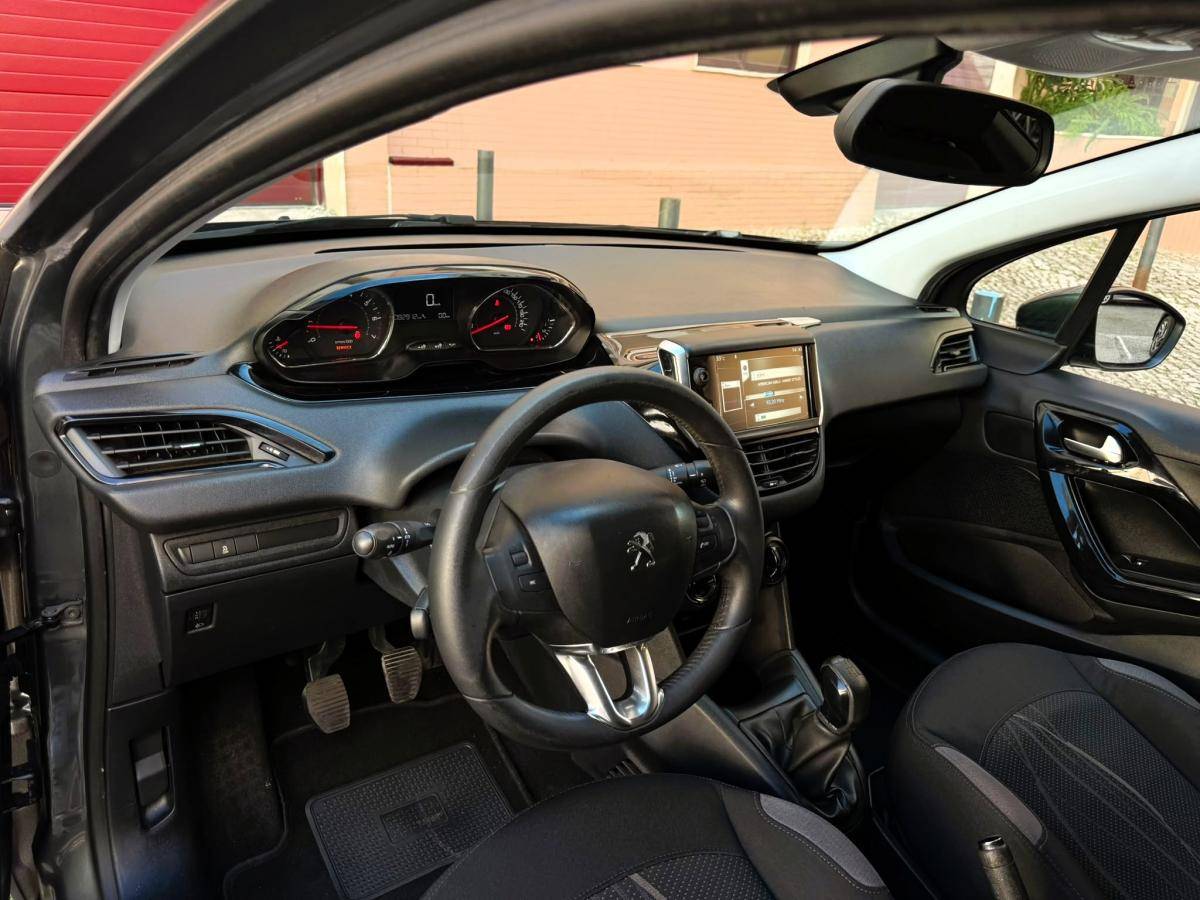 peugeot-208-2013-gasolina-1199cc