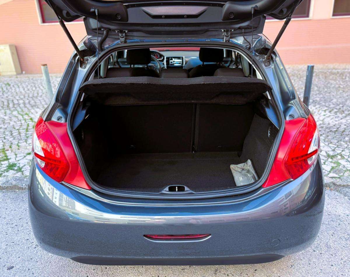 peugeot-208-2013-gasolina-1199cc