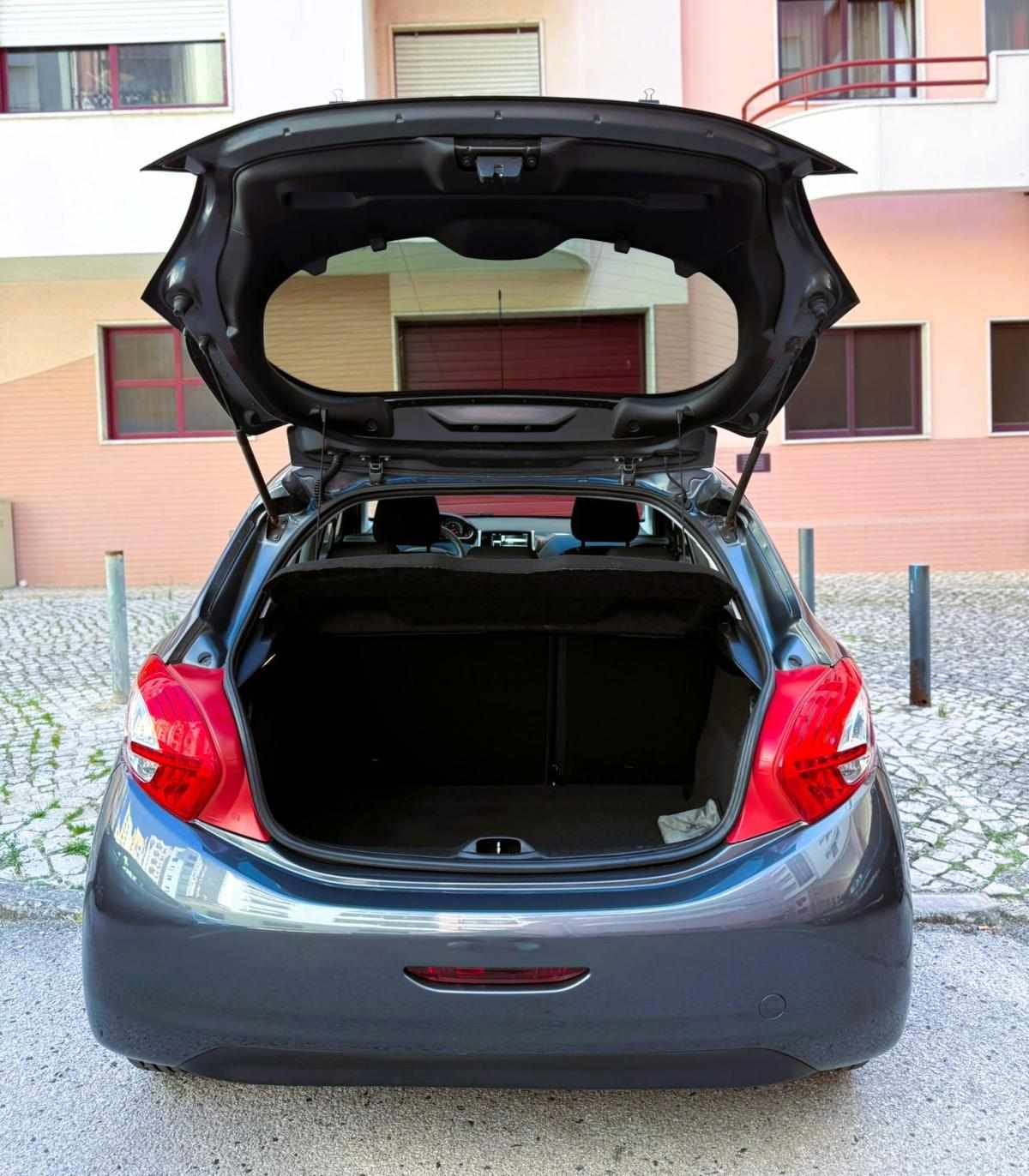 peugeot-208-2013-gasolina-1199cc