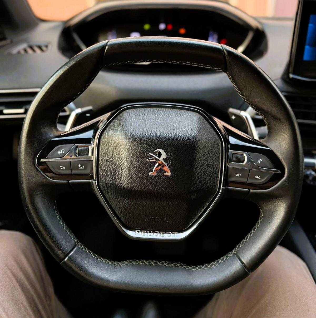 peugeot-5008-2023-gasolina-1199cc