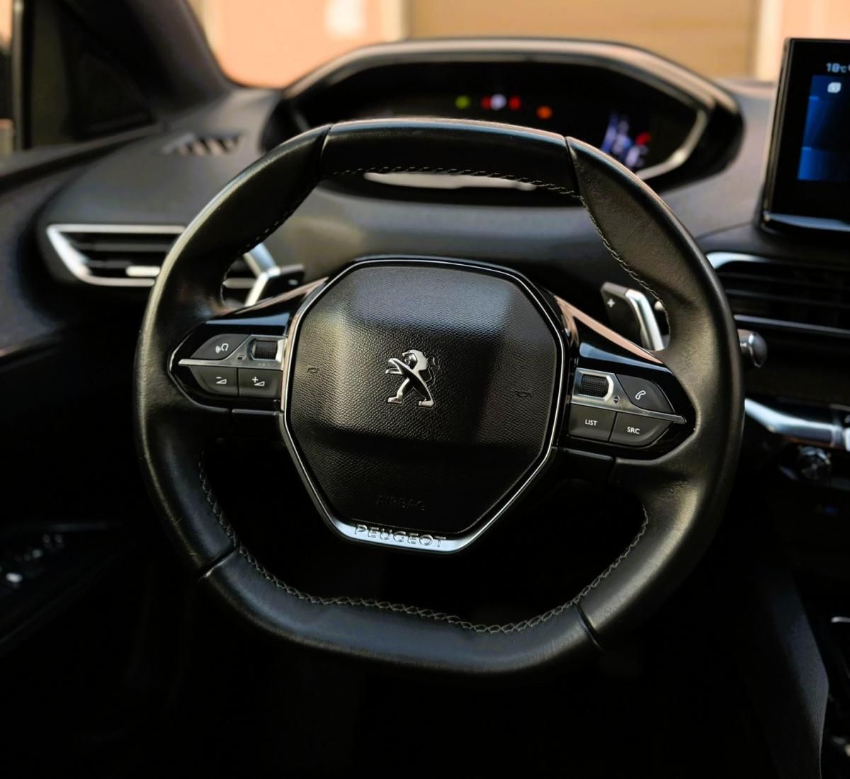 peugeot-5008-2023-gasolina-1199cc