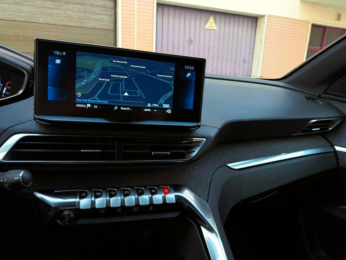 peugeot-5008-2023-gasolina-1199cc