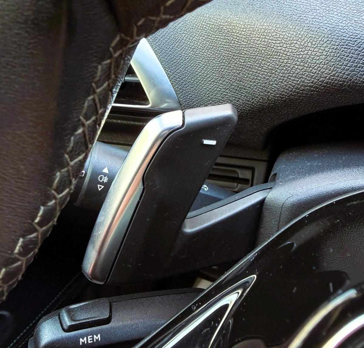 peugeot-5008-2023-gasolina-1199cc
