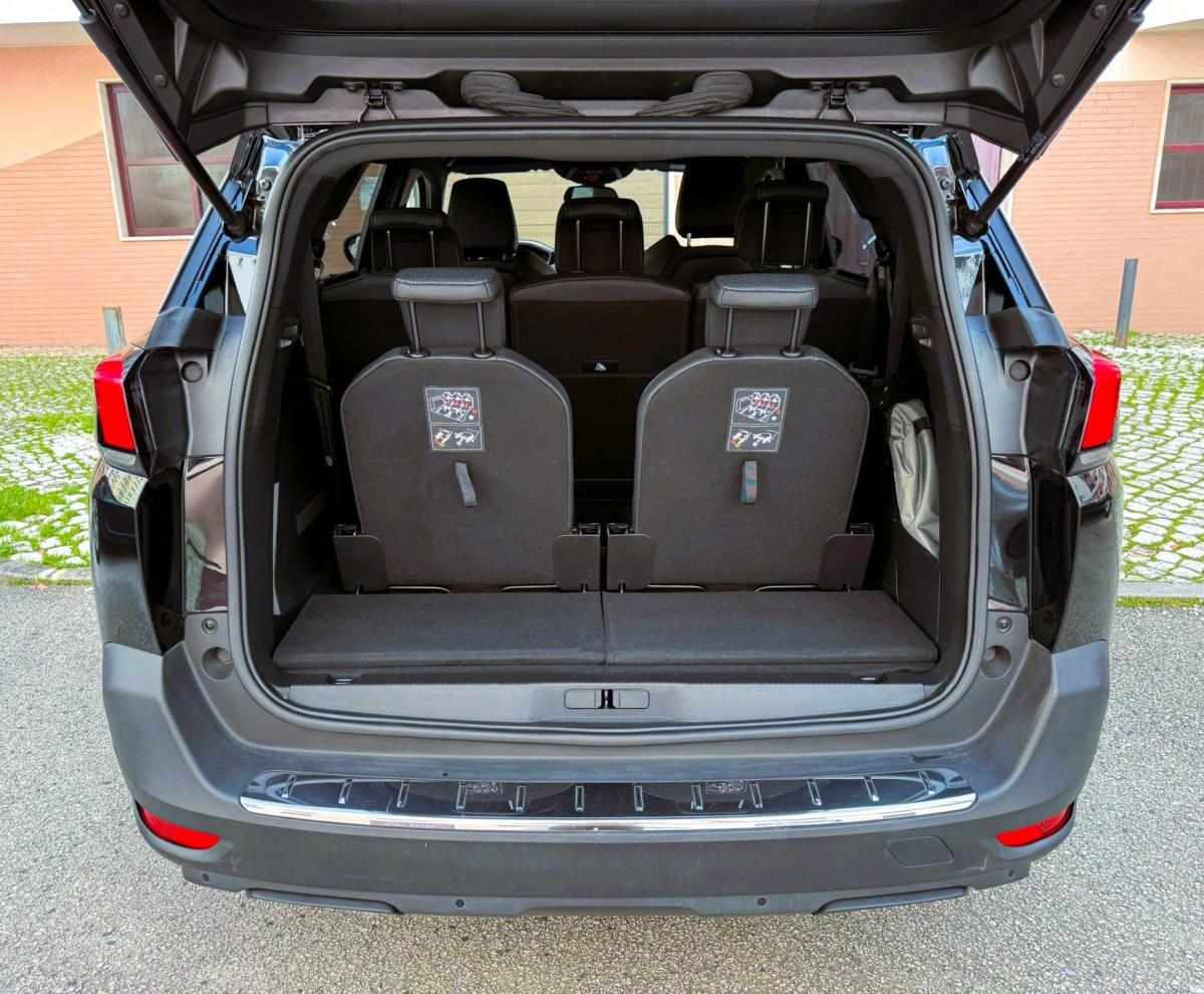 peugeot-5008-2023-gasolina-1199cc