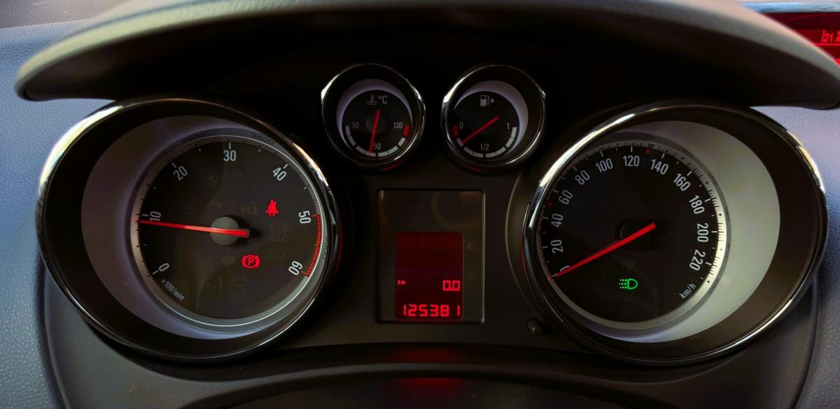 opel-meriva-2011-diesel-1248cc