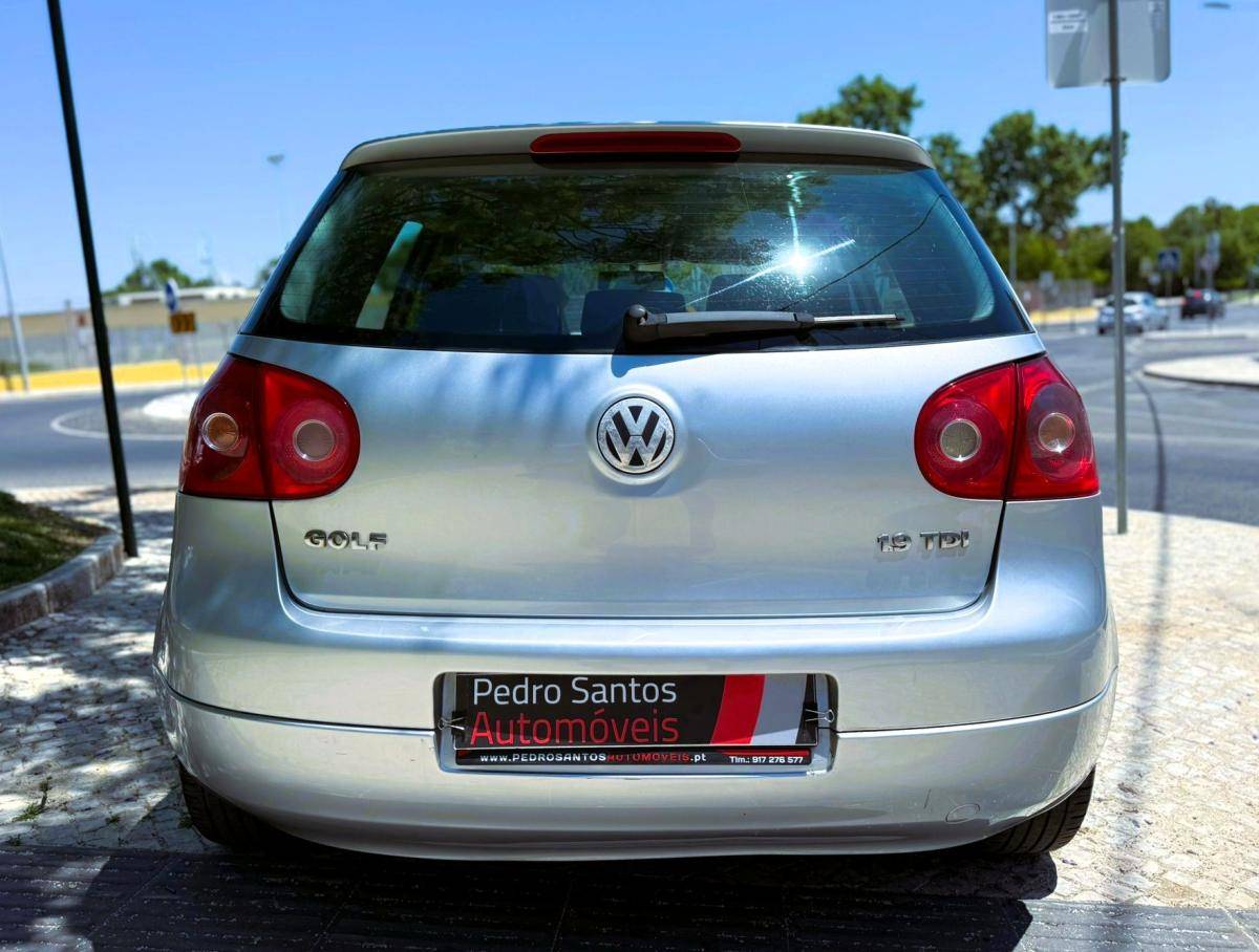 volkswagen-golf-2004-diesel-1896cc