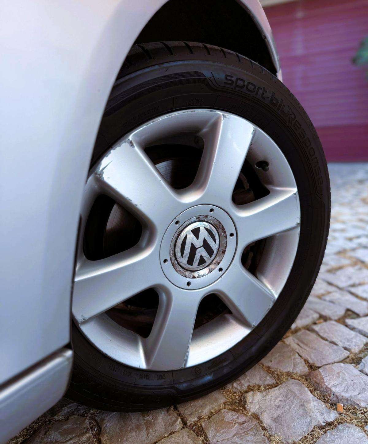 volkswagen-golf-2004-diesel-1896cc