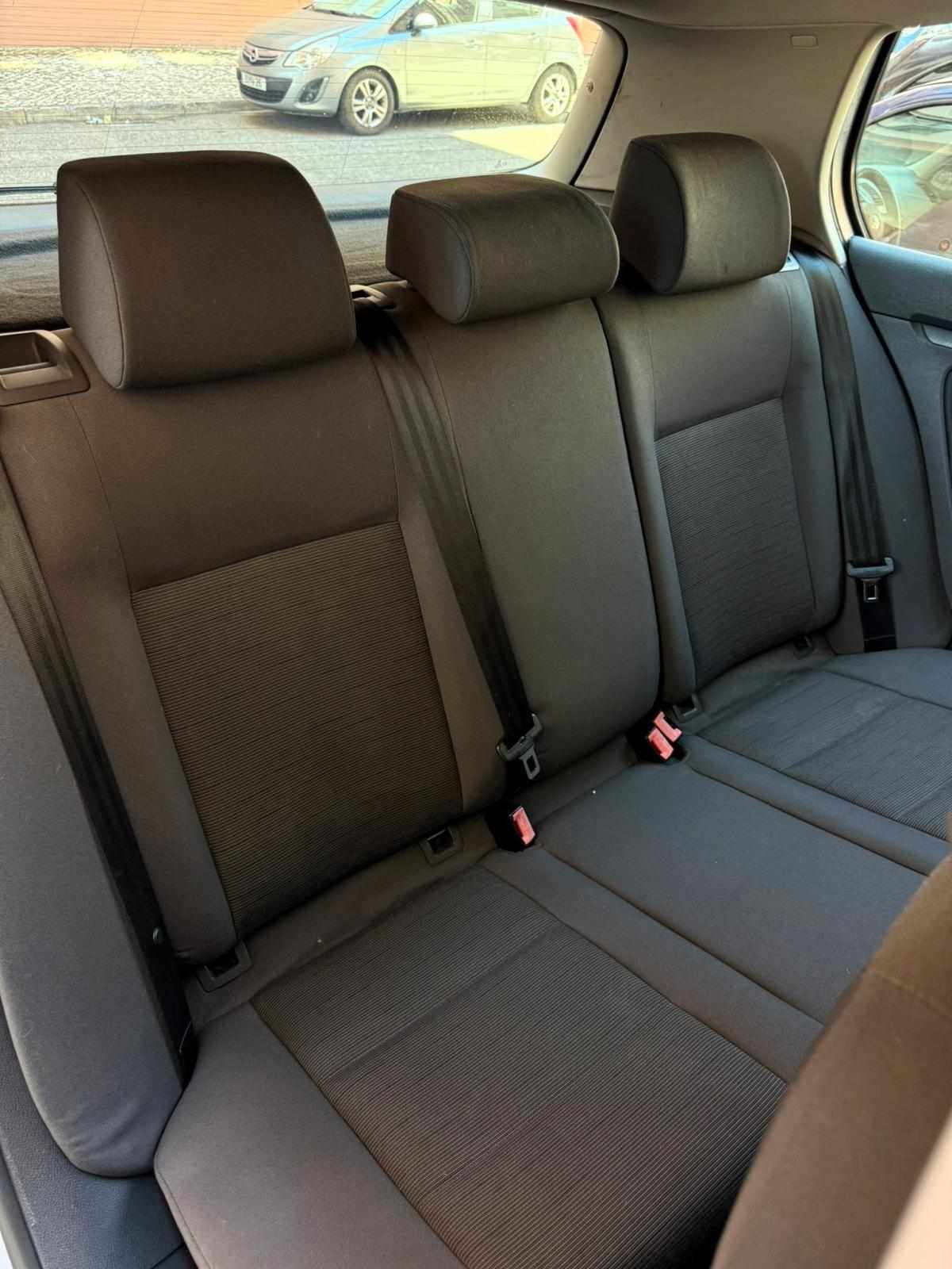 volkswagen-golf-2004-diesel-1896cc
