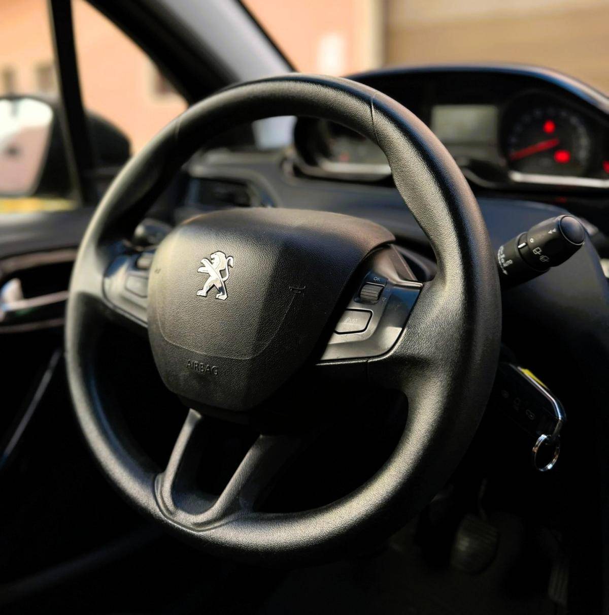 peugeot-208-2012-diesel-1398cc