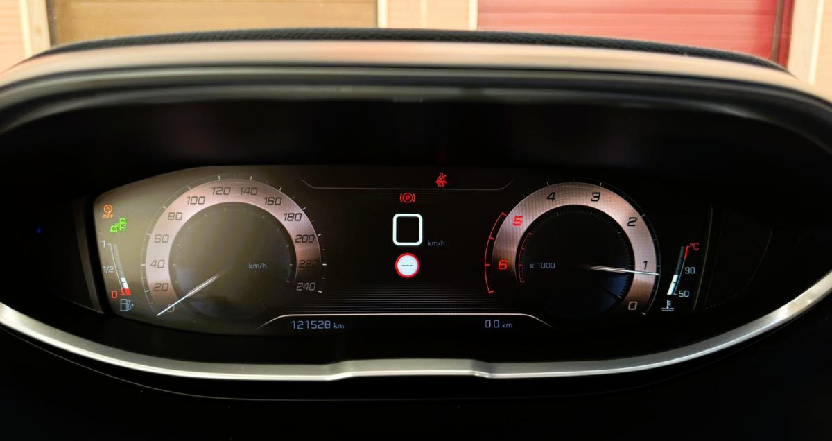 peugeot-3008-2016-diesel-1560cc