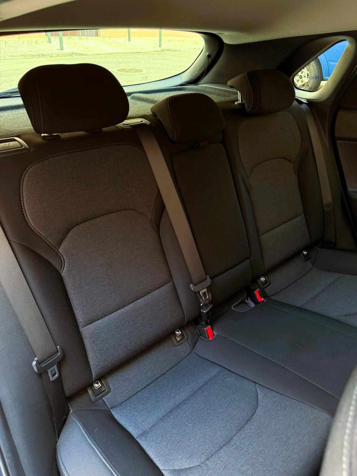 hyundai-i30-2021-diesel-1598cc