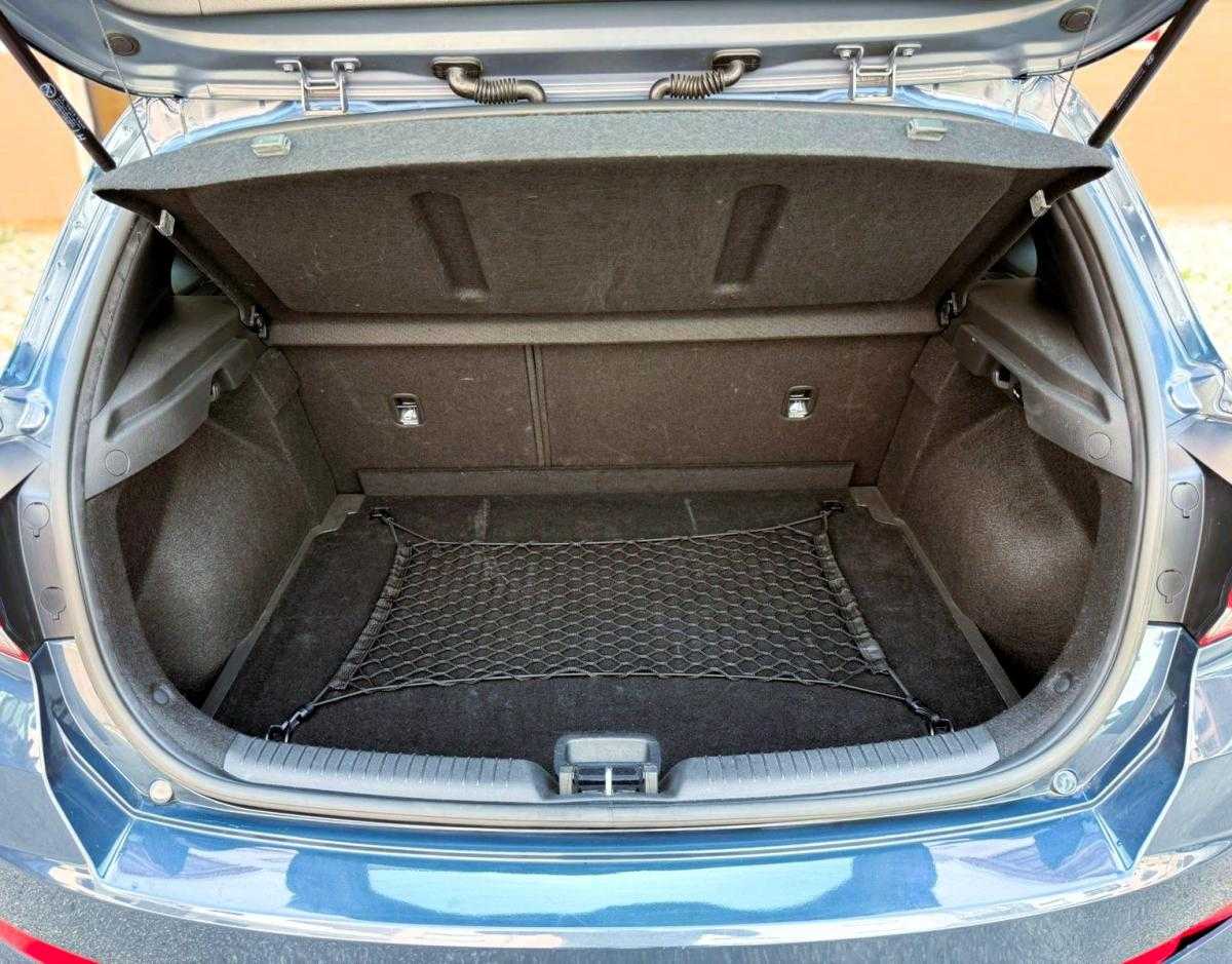 hyundai-i30-2021-diesel-1598cc