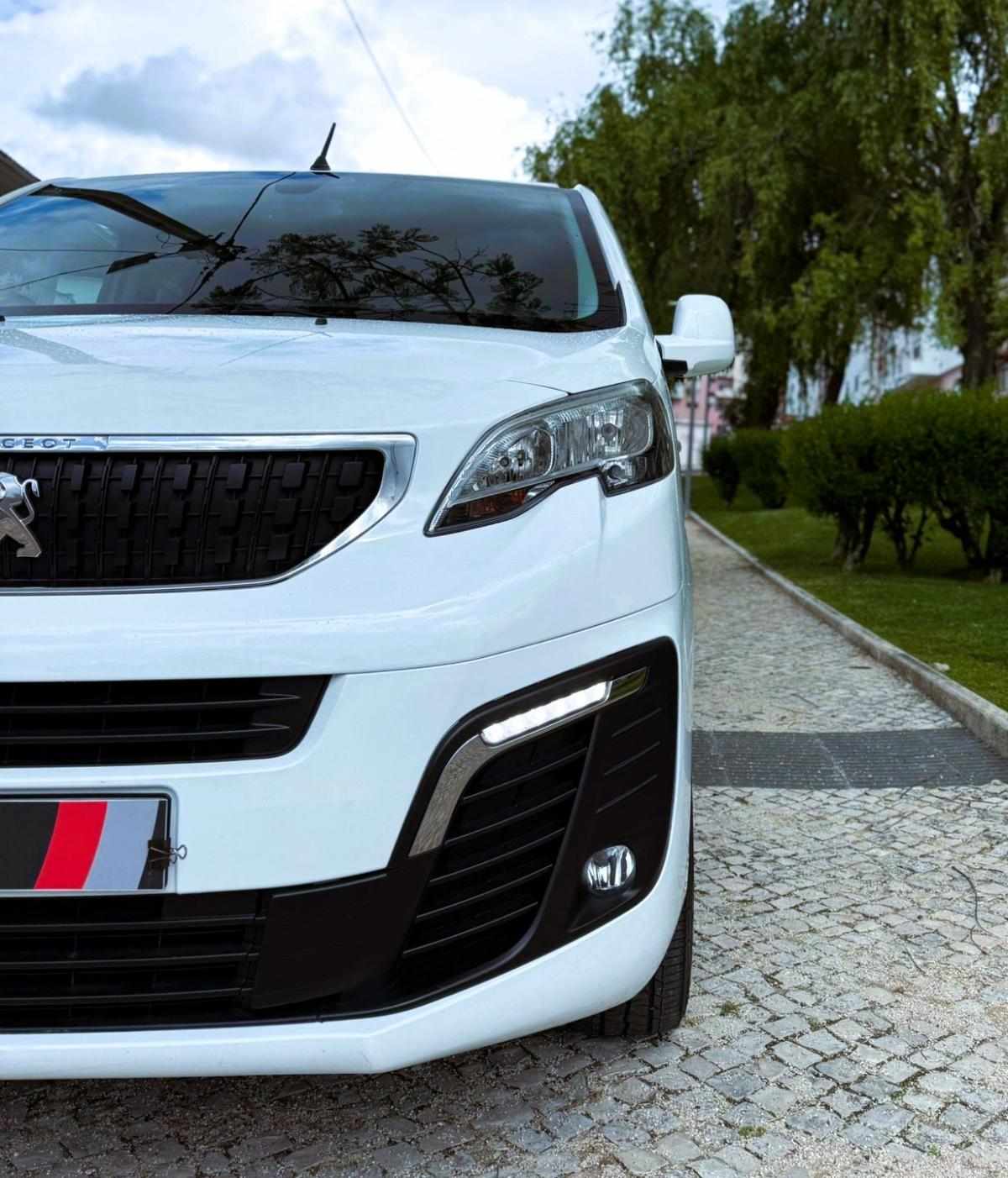 peugeot-traveller-2018-diesel-1560cc