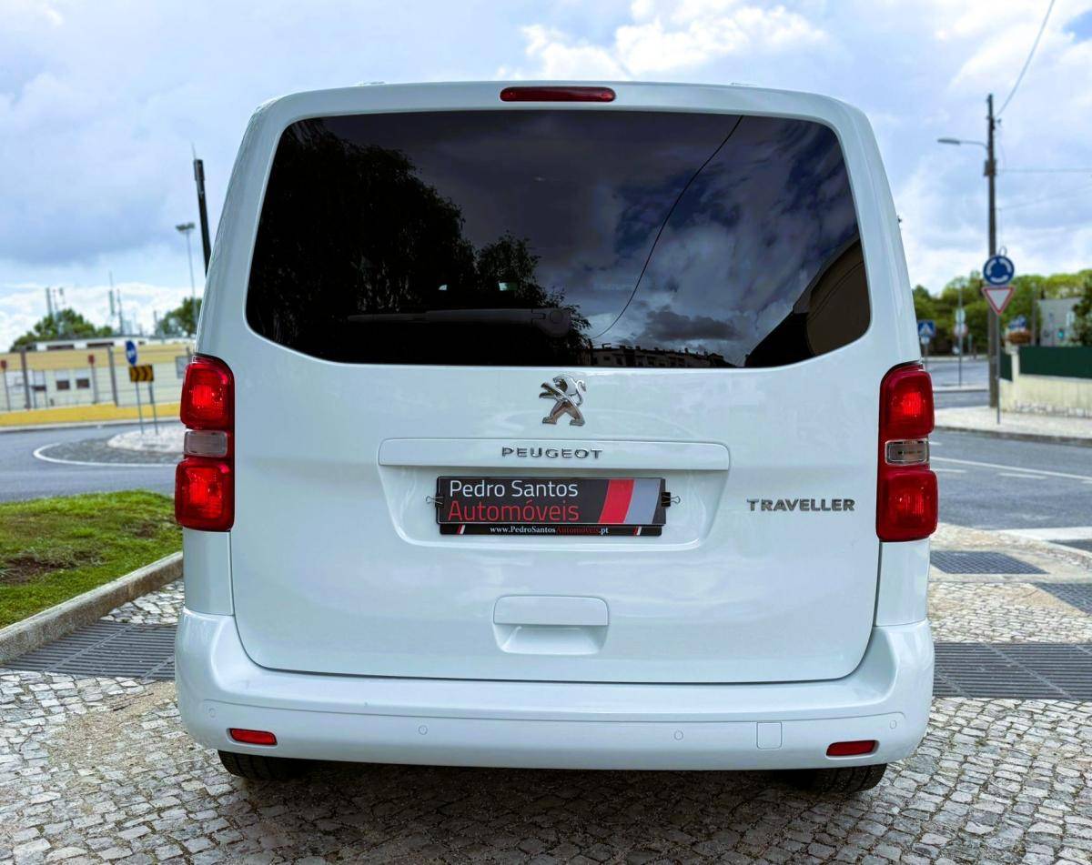 peugeot-traveller-2018-diesel-1560cc