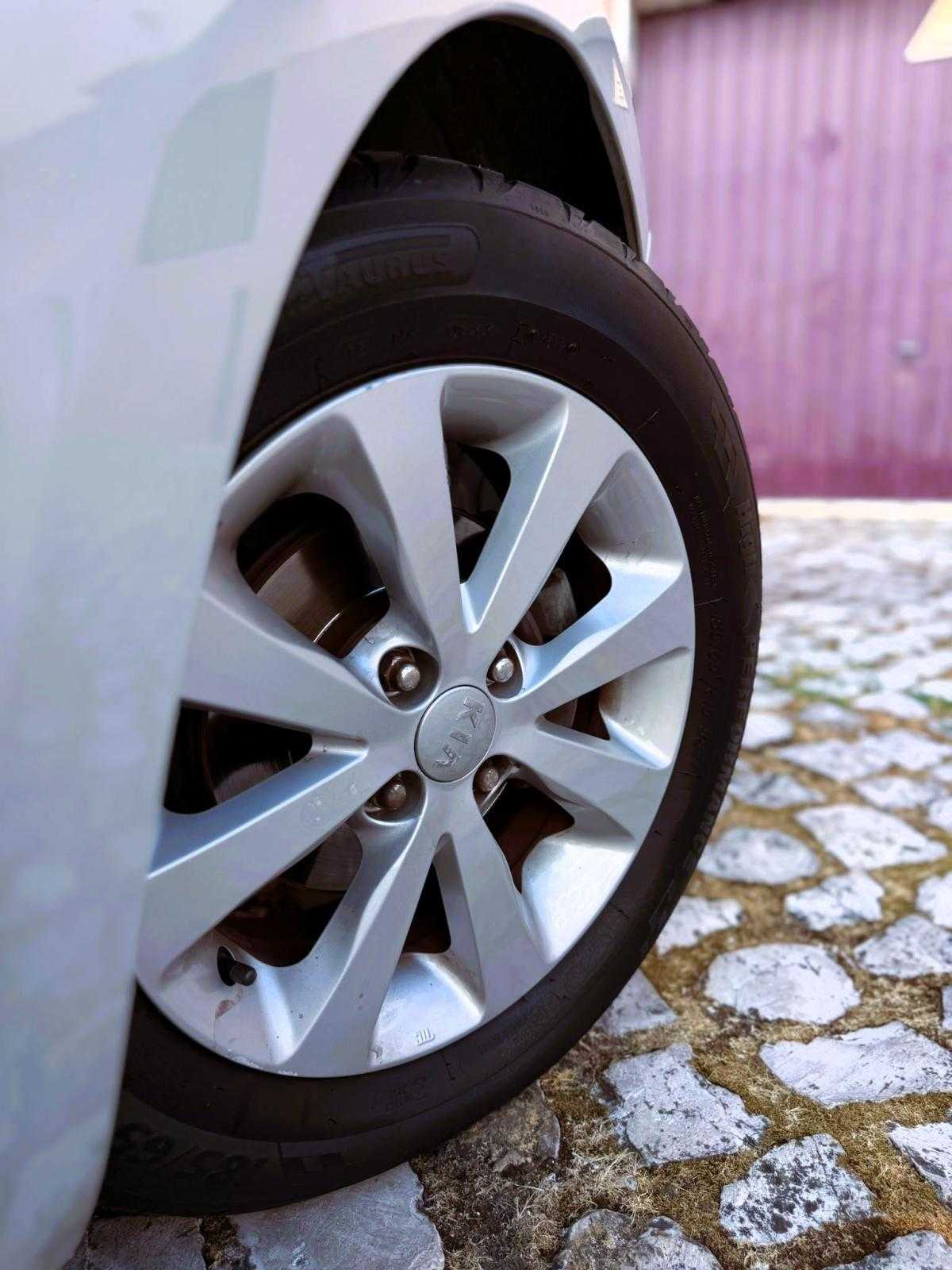 kia-rio-2013-gasolina-1248cc
