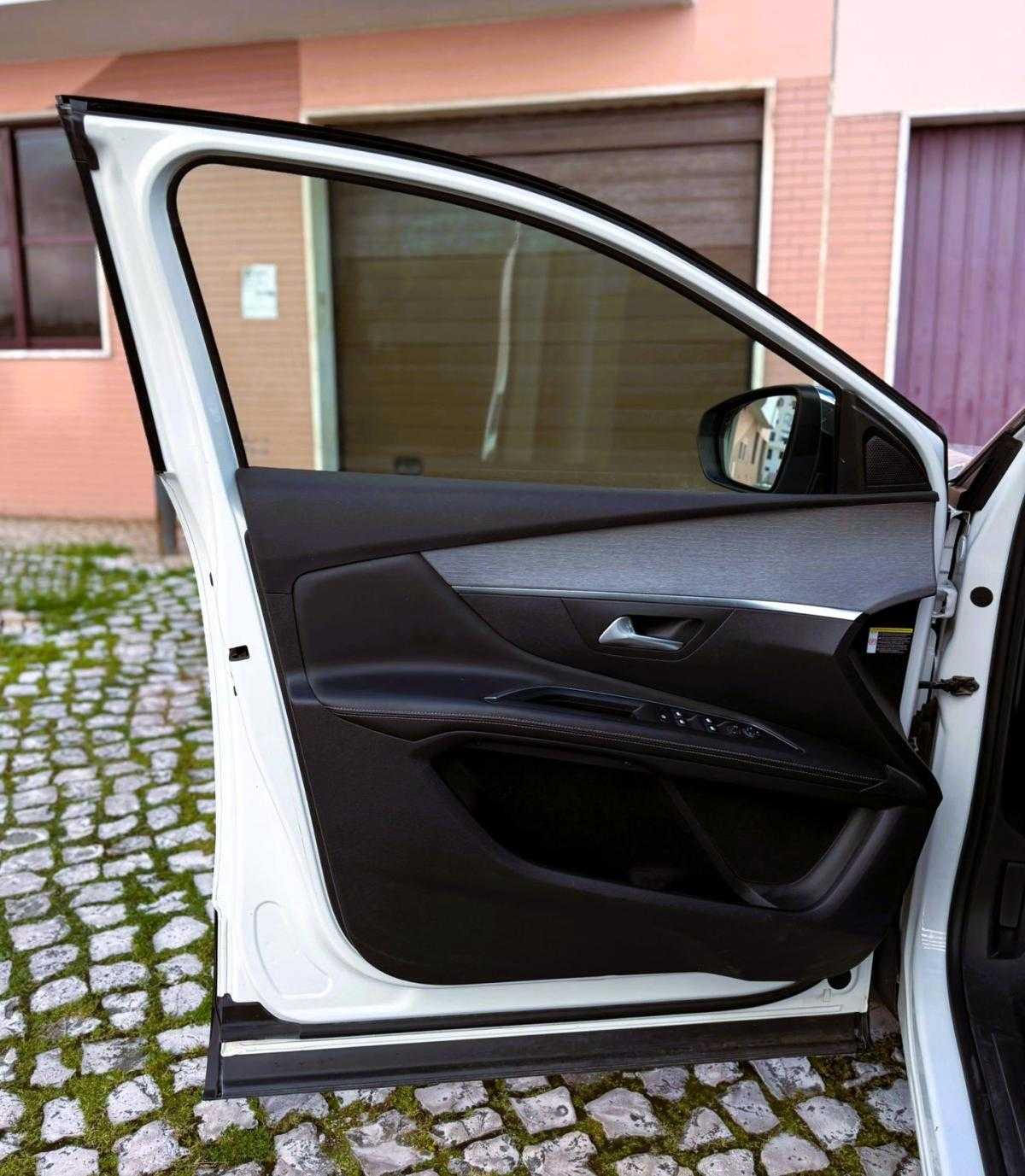 peugeot-3008-2017-diesel-1997cc
