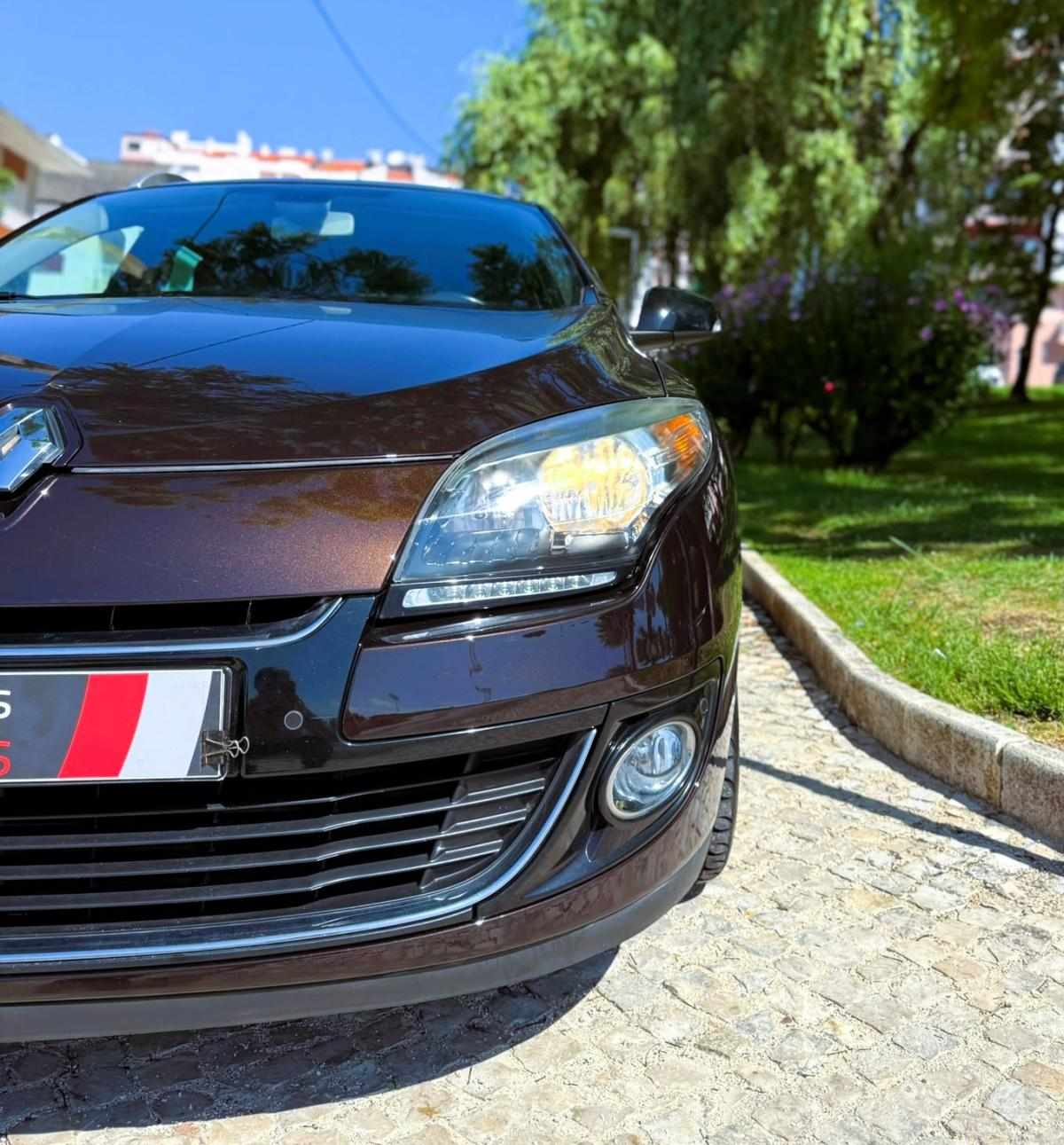 renault-megane-sport-tourer-2013-diesel-1598cc