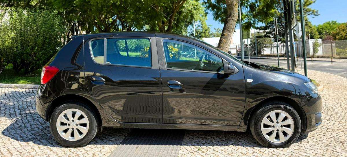dacia-sandero-2015-diesel-1461cc