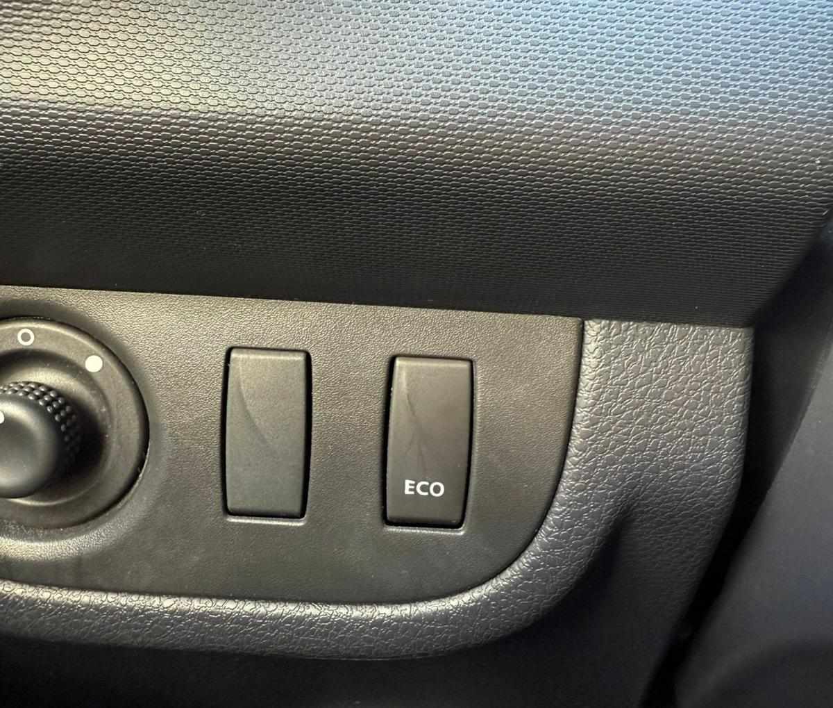 dacia-sandero-2015-diesel-1461cc