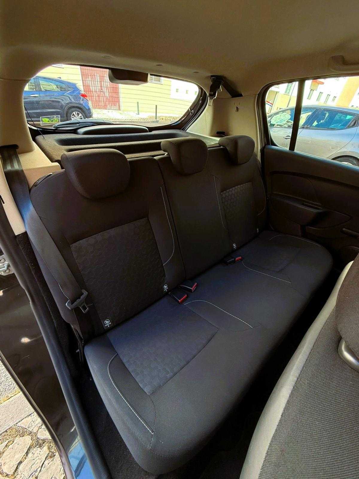 dacia-sandero-2015-diesel-1461cc