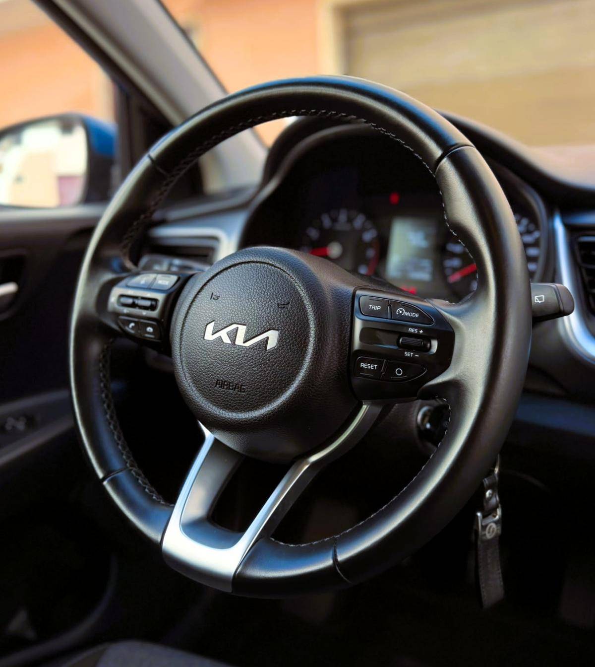 kia-stonic-2024-gasolina-1197cc