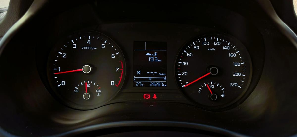 kia-stonic-2024-gasolina-1197cc