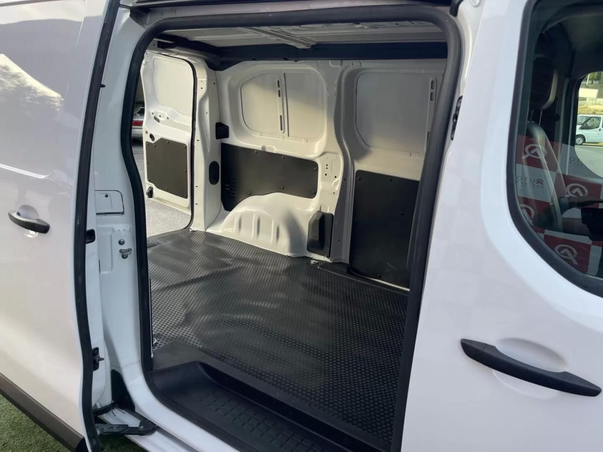 peugeot-expert-2019-diesel-1560cc