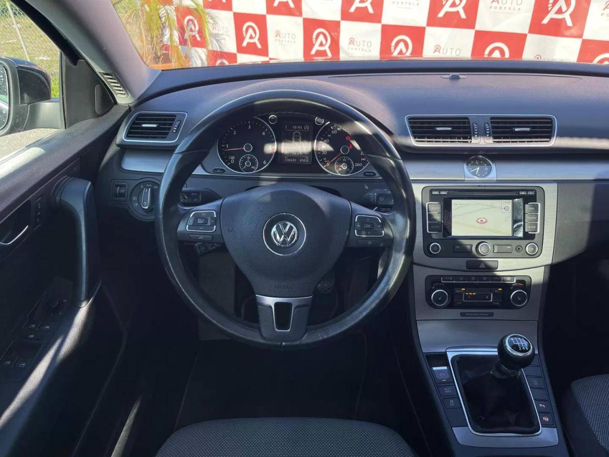 volkswagen-passat-variant-2011-diesel-1598cc