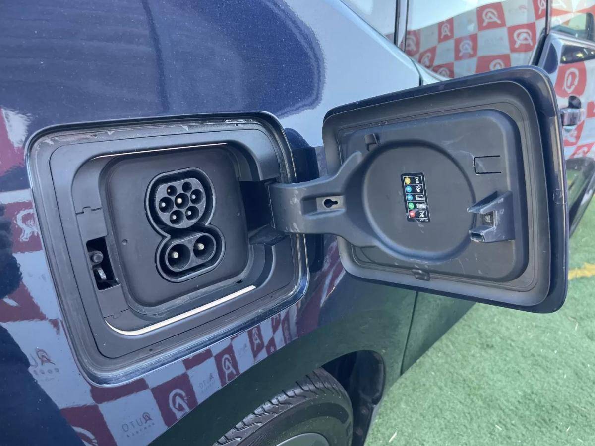 bmw-i3-2020-eletrico-200cc